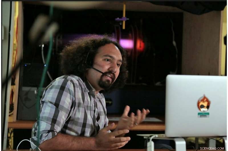 Remote-Controlled Plasma Experiment Earns Spot Among 2018 s Top Webcams