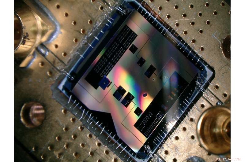 Delft University Develops Quantum Circuit to Detect Ultra-Weak Radio Signals
