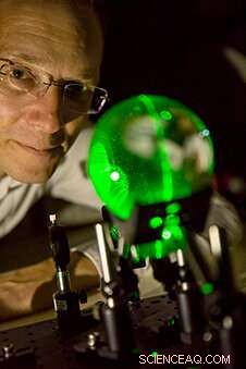 New Device Promises Faster, Energy‑Efficient Internet—Breakthrough at University of Otago