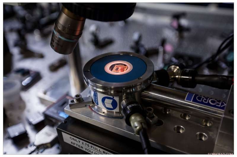 Danish Physicists Break Ground with Quantum Nanomechanical Router