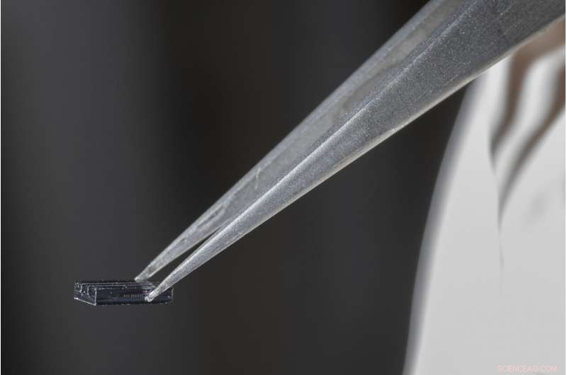 Cascading Silicon Peashooters Direct Atomic Beams with Greater Precision