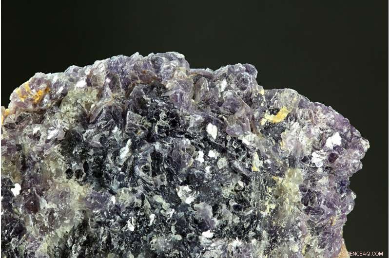 Lithium Withstands Pressure by Transforming, Not Cracking