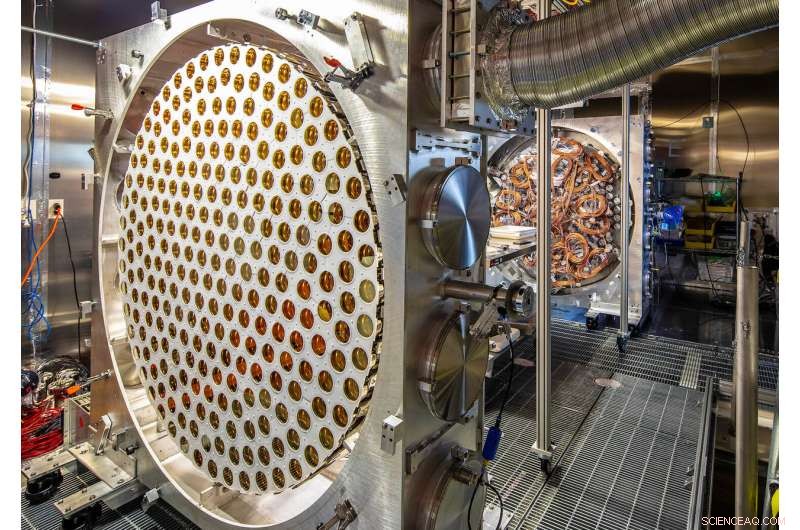 Scientists Complete Assembly of the Largest U.S. Dark Matter Experiment