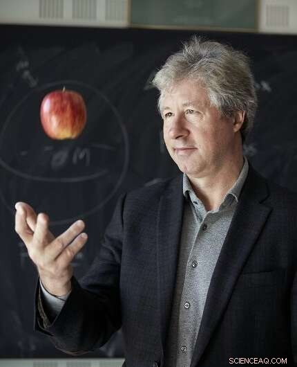 Erik Verlinde’s Revolutionary View: Gravity as an Ocean of Information