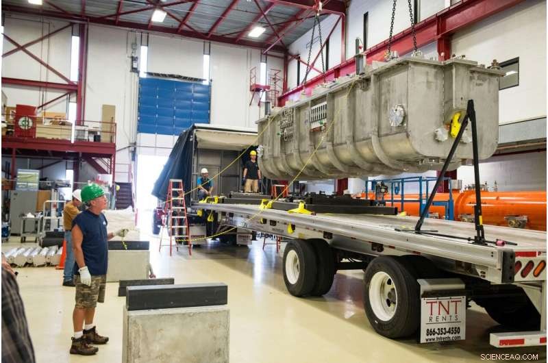 Fermilab Welcomes First Superconducting Cryomodule for PIP‑II High‑Power Particle Accelerator