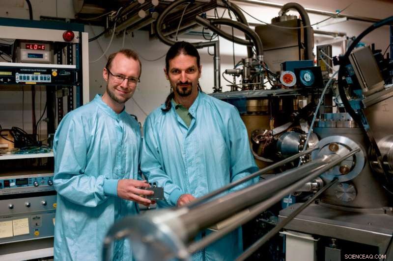 Detraction‑Free Light–Matter Interaction: Advancing Quantum Communication