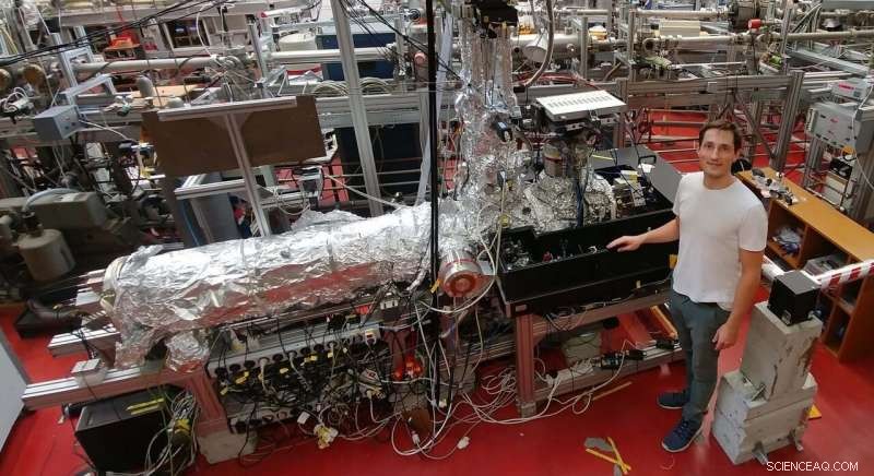 Physicists Resolve Photon Momentum Puzzle, Advancing Einstein s Legacy