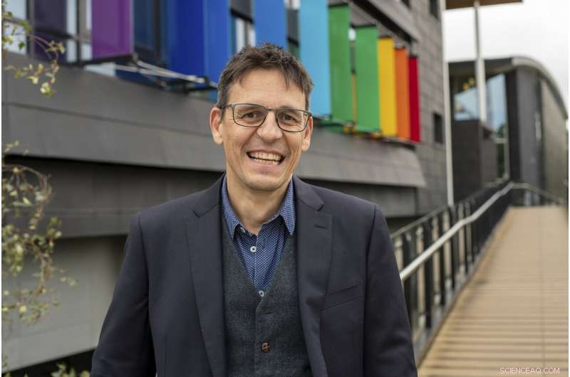 Nobel Prize Awarded to Three Scientists for Pioneering Work on the Search for Extraterrestrial Life