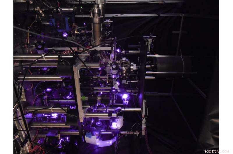 Revolutionary Gravity Probe: Floating Atoms Reveal New Measurement Technique