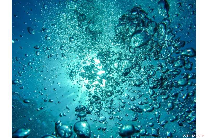 Quantum Effect Alters Liquid Flow in Water, Revealing New Viscosity Insights