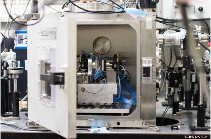 Heat Energy Propagates Through Vacuum via Quantum Fluctuations