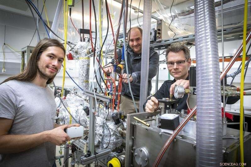 Advanced Simulation Uncovers Detailed Dynamics of Ultrafast Light‑Induced Processes