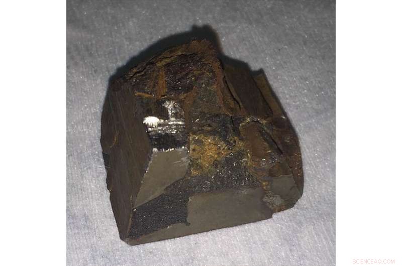 Researchers Discover Superconductivity in Meteorite Samples