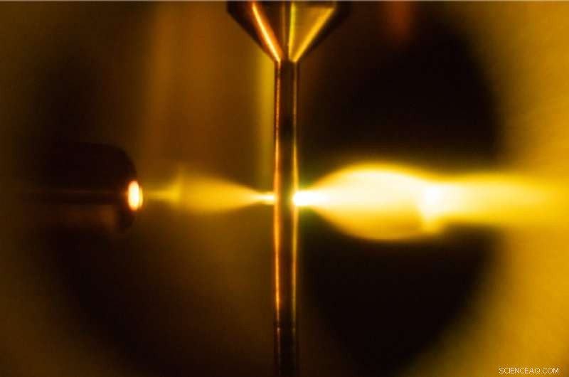 Unlocking X‑Ray Vision Through the Water Window