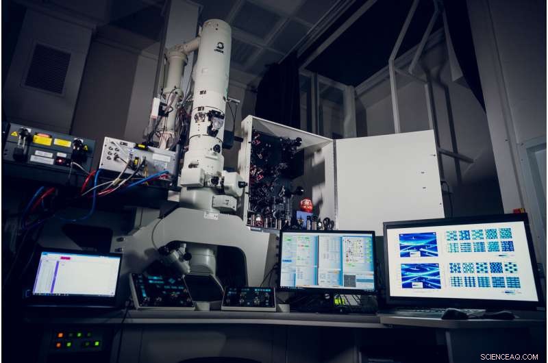 Revolutionary Quantum Microscope Captures Light Flow, Pioneering Breakthrough in Quantum Science