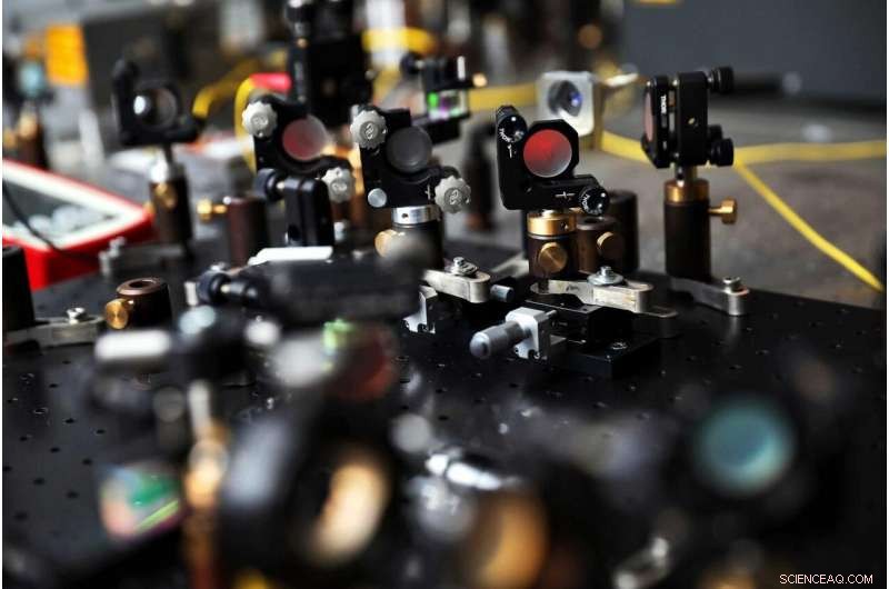 Quantum-Inspired Method Drastically Reduces Light Power in OCT