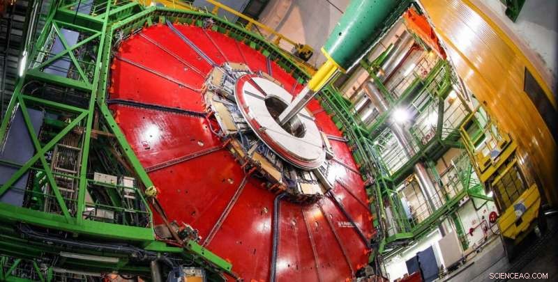 Scientists Observe Ultra‑Rare Higgs Boson Decay at CERN