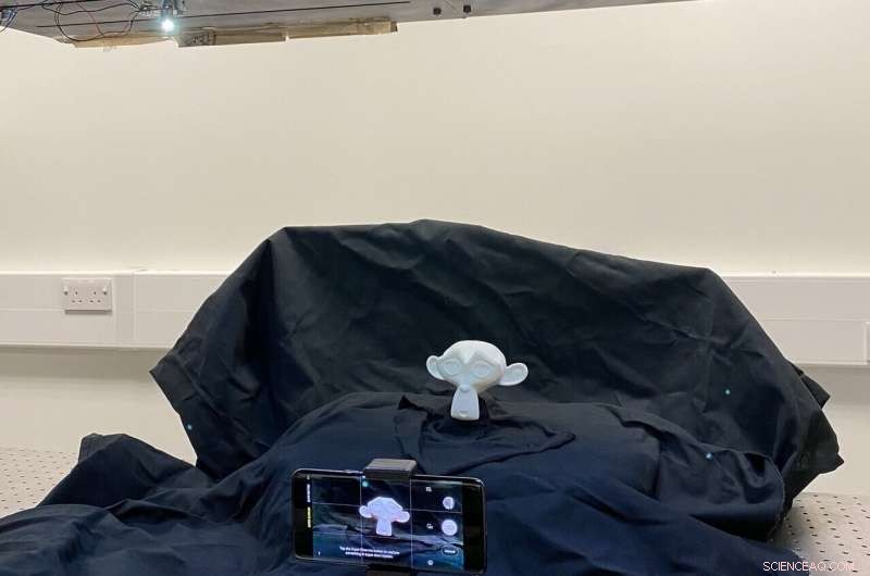 Researchers Capture 3‑D Images Using LED Room Lights and a Smartphone