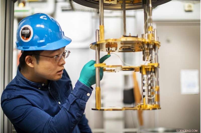 New Metamaterial Tiles Enhance Sensitivity of Large Telescopes