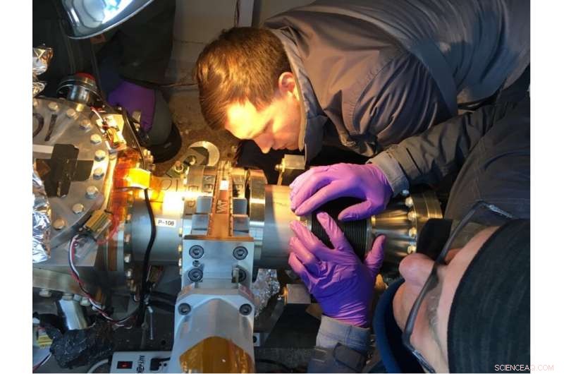 Exploring the Silence of Quantum Space‑Time at the Planck Scale