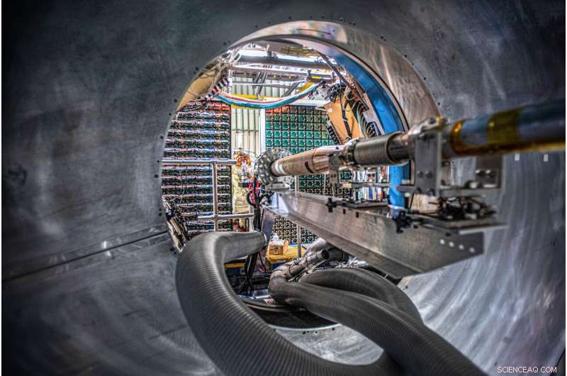 New Forward Jet-Tracking Components Enhance STAR Detector at RHIC