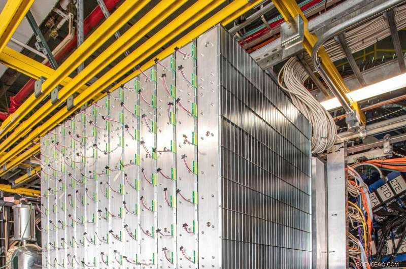 New Forward Jet-Tracking Components Enhance STAR Detector at RHIC