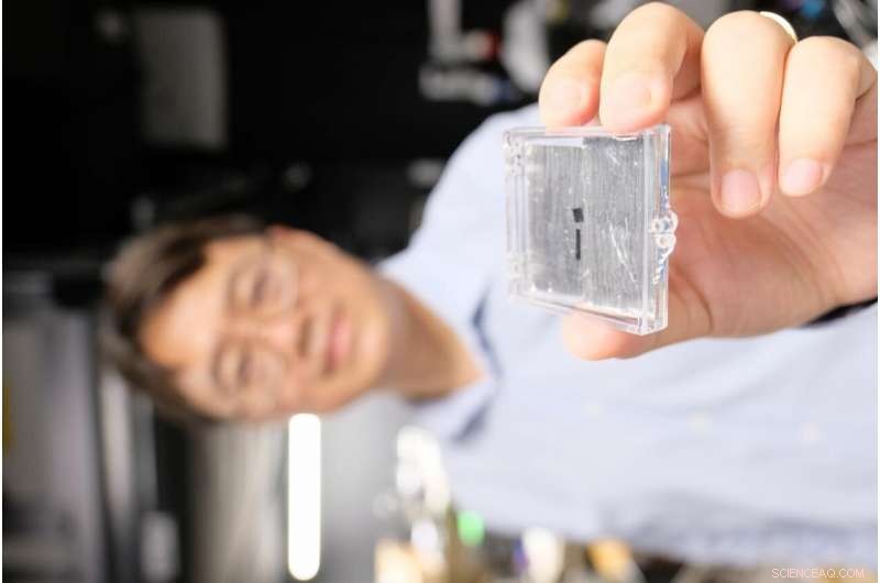 Researchers Unveil Ultra‑Fast Laser System for Generating Random Numbers