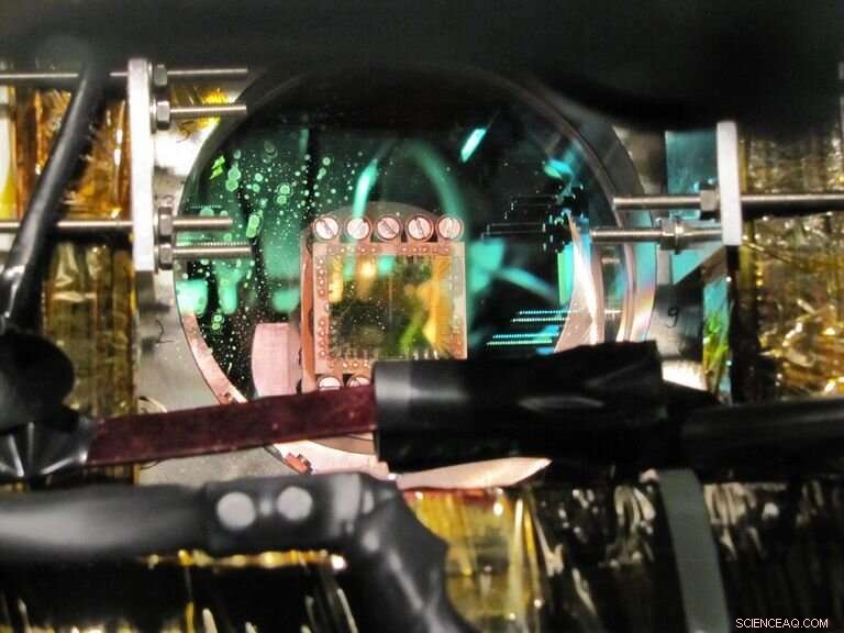 Scientists Generate Entangled Atom Beams, Advancing Quantum Research