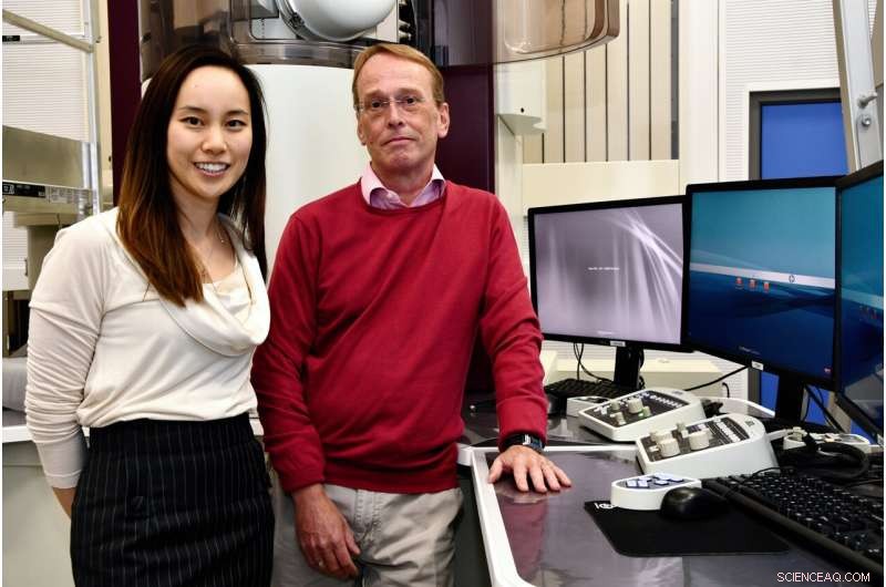 Revolutionary Electron Microscope Captures Molecules in Motion