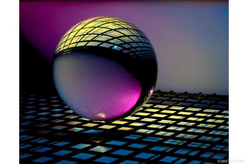 Scientists Develop Powerful Quantum Light Source Using Meta‑Lens Array