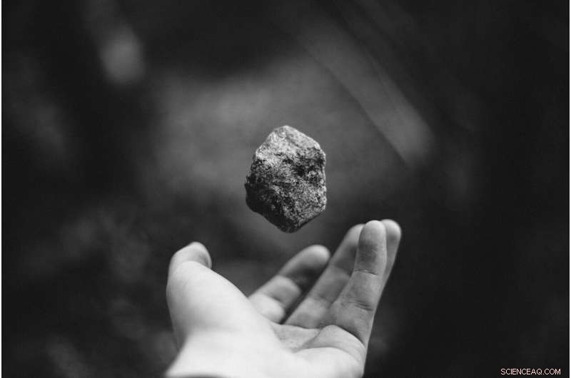 Vacuum Levitation of Particles: Pioneering Nano-Scale Advancements