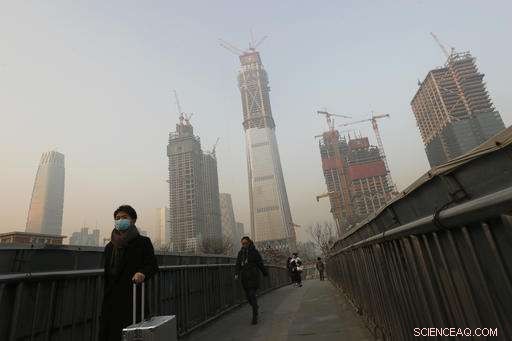 North China Cities Combat Smog: Factories Shut, Car Use Capped (Update)