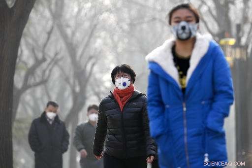 North China Cities Combat Smog: Factories Shut, Car Use Capped (Update)