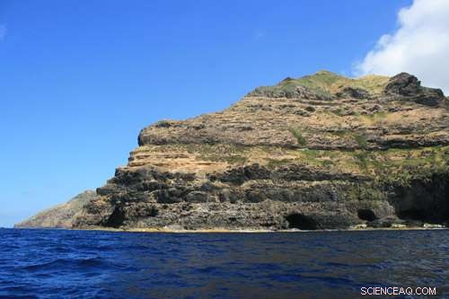 Santa Maria: The Rising Island That Defies Oceanic Sinking