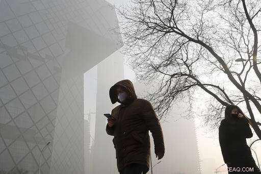 China Reports Factory Violations of Anti-Smog Measures