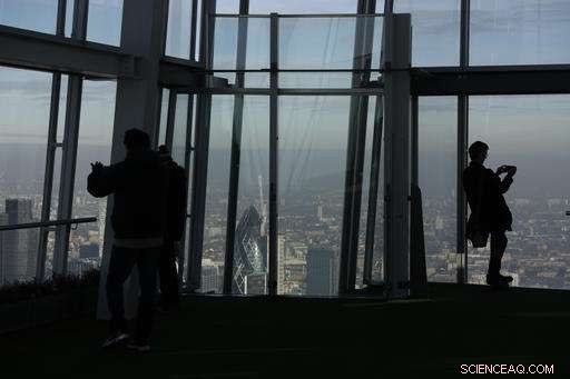 London Mayor Warns Citizens of Air Pollution Health Risks