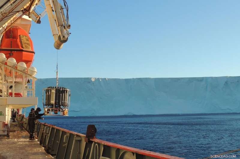 Researchers Reveal How Antarctic Meltwater Sinks to Ocean Depths