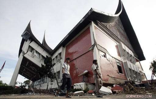 Indonesia s New Tsunami Network Could Save Lives by Adding Crucial Minutes