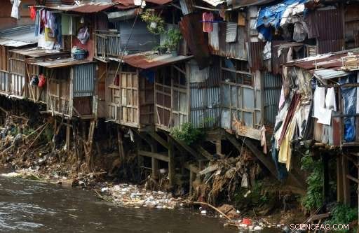 Revolutionizing Sustainability: Indonesian Entrepreneur Launches Cassava Carrier Bags to Combat Plastic Waste