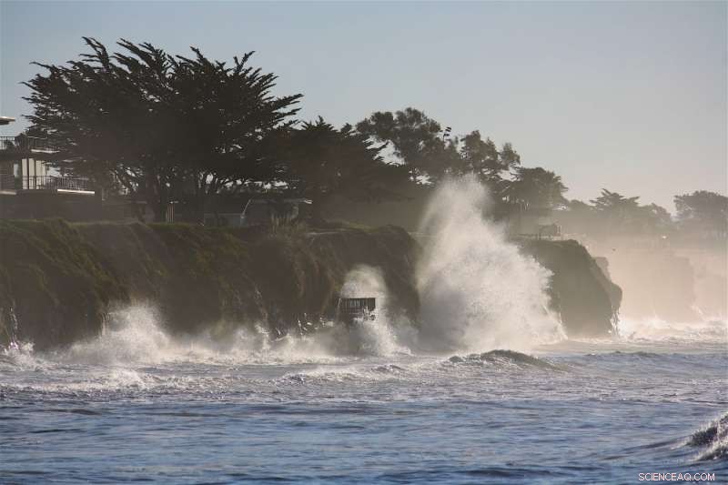 Study Finds Last Year s El Niño Caused Unprecedented Pacific Coastline Erosion