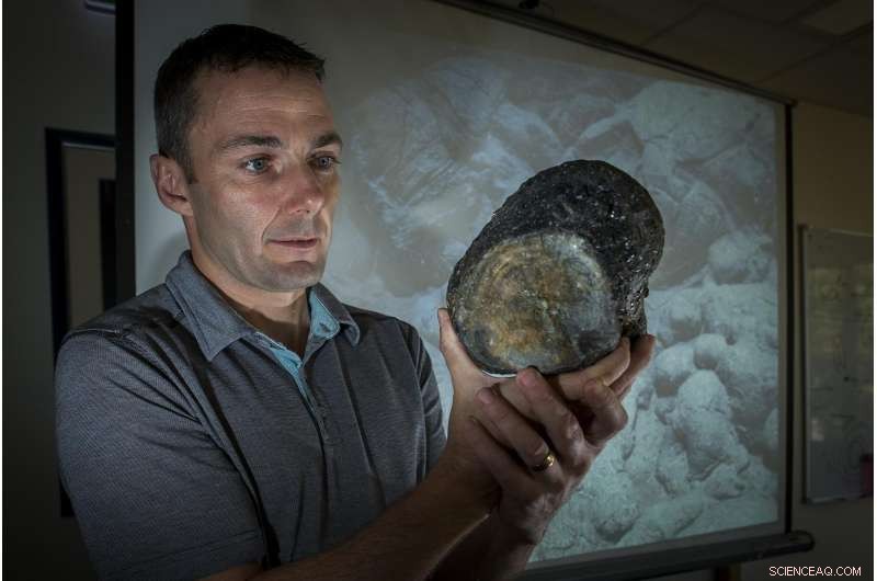 New ANU Study Uncovers Deeper Seawater Cycles, Challenging Models of Earth s Formation