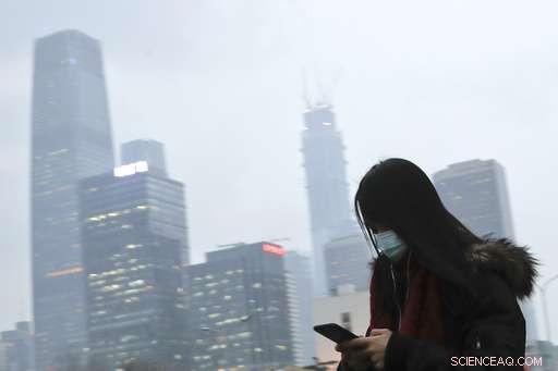 Chinese Lawyers File Lawsuit Against Authorities Over Persistent Smog Crisis