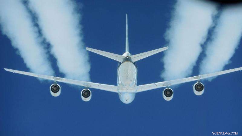 NASA Study Shows Biofuels Significantly Reduce Jet Engine Emissions