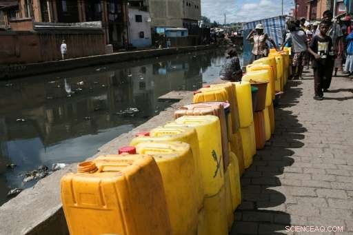 Madagascar s Water Carriers Face the Impact of the Global Water Crisis