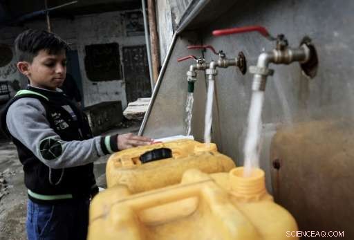 Water Pollution Drives Health Crisis in War‑Torn Gaza