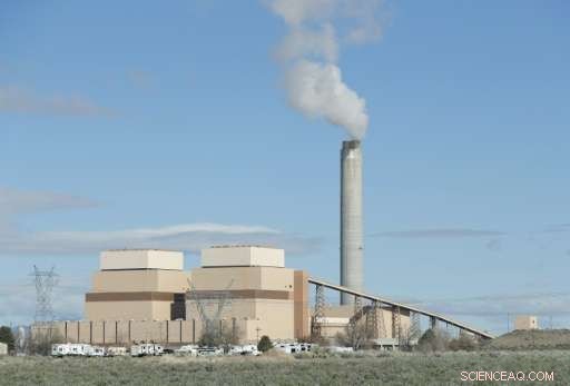 Study Links Rising Coal Pollution to Lower Birth Weights in Newborns