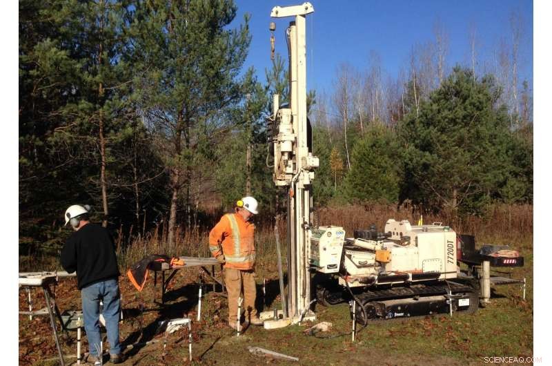 Study Finds Explosive Methane Gas Moves Through Groundwater, Endangering Safety
