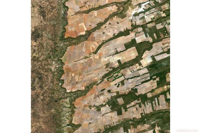 Copernicus Sentinel‑2A Captures Stunning View of Brazil s Central‑Eastern Region