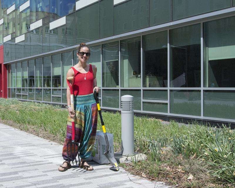 Cornell’s Natural Dye Garden Accelerates a Sustainable Fashion Supply Chain