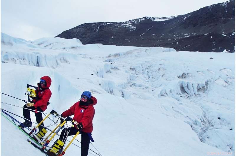 Scientists Decipher Blood Falls Mystery, Uncovering a Million‑Year‑Old Glacial Water Source